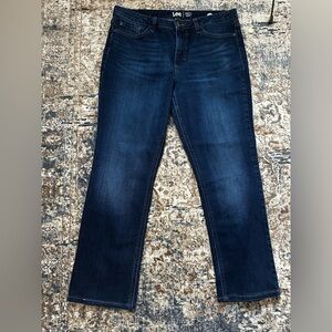Lee regular fit straight leg mid rise Women's Jeans 36” waistband